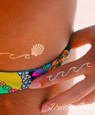 Niesamowite w swojej formie tatuaże-rękawy zajmują cała powierzchnię ramiona i przedramiona. Tworzą jednolitą zdobiącą ciało całość. Taki graficzny rękaw na skórze to tatuaż szczególnie ciekawy w przypadku aktywnych, silnych mężczyzn. 