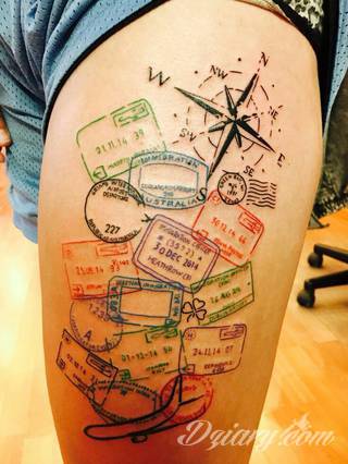 Niesamowite w swojej formie tatuaże-rękawy zajmują cała powierzchnię ramiona i przedramiona. Tworzą jednolitą zdobiącą ciało całość. Taki graficzny rękaw na skórze to tatuaż szczególnie ciekawy w przypadku aktywnych, silnych mężczyzn. 