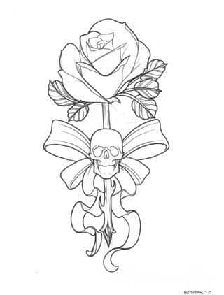 Niesamowite w swojej formie tatuaże-rękawy zajmują cała powierzchnię ramiona i przedramiona. Tworzą jednolitą zdobiącą ciało całość. Taki graficzny rękaw na skórze to tatuaż szczególnie ciekawy w przypadku aktywnych, silnych mężczyzn. 