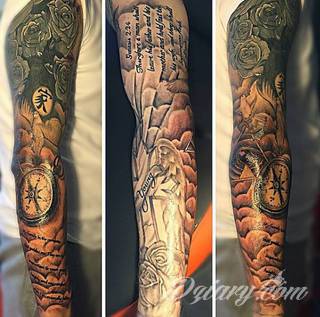 Niesamowite w swojej formie tatuaże-rękawy zajmują cała powierzchnię ramiona i przedramiona. Tworzą jednolitą zdobiącą ciało całość. Taki graficzny rękaw na skórze to tatuaż szczególnie ciekawy w przypadku aktywnych, silnych mężczyzn. 