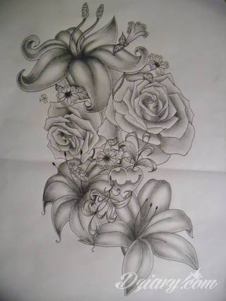 Niesamowite w swojej formie tatuaże-rękawy zajmują cała powierzchnię ramiona i przedramiona. Tworzą jednolitą zdobiącą ciało całość. Taki graficzny rękaw na skórze to tatuaż szczególnie ciekawy w przypadku aktywnych, silnych mężczyzn. 