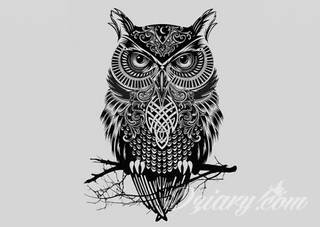 Niesamowite w swojej formie tatuaże-rękawy zajmują cała powierzchnię ramiona i przedramiona. Tworzą jednolitą zdobiącą ciało całość. Taki graficzny rękaw na skórze to tatuaż szczególnie ciekawy w przypadku aktywnych, silnych mężczyzn. 