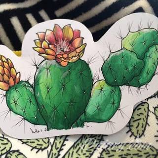 Niesamowite w swojej formie tatuaże-rękawy zajmują cała powierzchnię ramiona i przedramiona. Tworzą jednolitą zdobiącą ciało całość. Taki graficzny rękaw na skórze to tatuaż szczególnie ciekawy w przypadku aktywnych, silnych mężczyzn. 