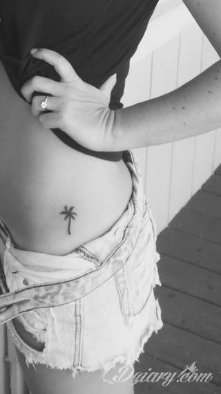 Niesamowite w swojej formie tatuaże-rękawy zajmują cała powierzchnię ramiona i przedramiona. Tworzą jednolitą zdobiącą ciało całość. Taki graficzny rękaw na skórze to tatuaż szczególnie ciekawy w przypadku aktywnych, silnych mężczyzn. 