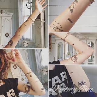 Niesamowite w swojej formie tatuaże-rękawy zajmują cała powierzchnię ramiona i przedramiona. Tworzą jednolitą zdobiącą ciało całość. Taki graficzny rękaw na skórze to tatuaż szczególnie ciekawy w przypadku aktywnych, silnych mężczyzn. 