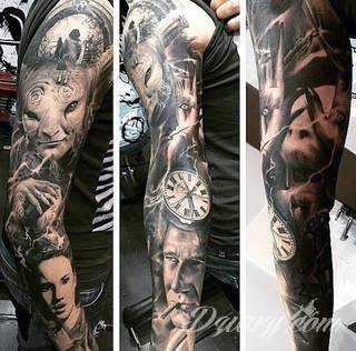 Niesamowite w swojej formie tatuaże-rękawy zajmują cała powierzchnię ramiona i przedramiona. Tworzą jednolitą zdobiącą ciało całość. Taki graficzny rękaw na skórze to tatuaż szczególnie ciekawy w przypadku aktywnych, silnych mężczyzn. 