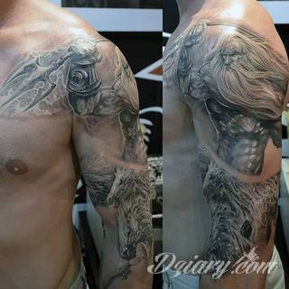 Niesamowite w swojej formie tatuaże-rękawy zajmują cała powierzchnię ramiona i przedramiona. Tworzą jednolitą zdobiącą ciało całość. Taki graficzny rękaw na skórze to tatuaż szczególnie ciekawy w przypadku aktywnych, silnych mężczyzn. 