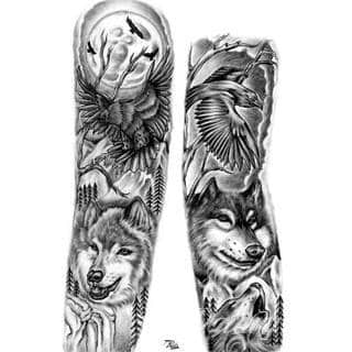 Niesamowite w swojej formie tatuaże-rękawy zajmują cała powierzchnię ramiona i przedramiona. Tworzą jednolitą zdobiącą ciało całość. Taki graficzny rękaw na skórze to tatuaż szczególnie ciekawy w przypadku aktywnych, silnych mężczyzn. 