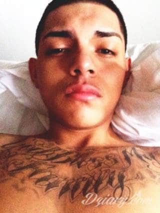 Familijne tatuaże o rodzinnym charakterze to pamiątka na lata. Imiona i daty urodzin dzieci, data ślubu, indywidualne wzory rodzinne - różnorodność formatów tworzących tatuaże przypominające o najbliższych jest wyjątkowo szeroka. 