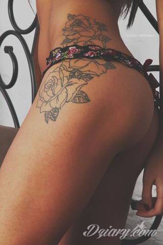 Erotyczne i intymne tatuaże przyciągające uwagę to zarówno symboliczne niewielkie grafiki jak i rozbudowane obrazy ulokowane pod piersiami, na udach czy w miejscach intymnych. Seksowne tatuaże nie muszą się jednak ograniczać wyłącznie do tych lokalizacji. 