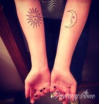 Tatuaże prezentujące słońce to wyjątkowy wybór form. Słońce przybiera kształt ludzki, bywa całkowicie naturalistyczne, zajmuje na ciele duży fragment jak i bywa niewielkim symbolem na karku czy łokciu. Symbolika słońca na tatuażu nawiązuje bezpośrednio do pokładów wielkiej energii właściciela. 