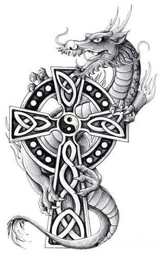 Smok na skórze to od lat jeden z najpopularniejszych wzorów tatuaży. Grafiki stają się mini-dziełami sztuki. Tatuaże ze smokami są pełne detali - zarówno cienkiej kreski, jak i wielu zastosowanych kolorów. Tego rodzaju grafiki sprawdzają się przede wszystkim w opcji wielkoformatowej. 