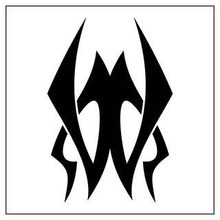 Tatuaże określane jako tribal to nawiązanie do plemiennych wierzeń maoryskich. Dziś oplatające ciała wzory to jeden z uniwersalnych motywów dostosowanych nie tylko do ciała męskiego. Tribal wygląda intrygująco również na ciele kobiecym - np. na smukłych udach. 