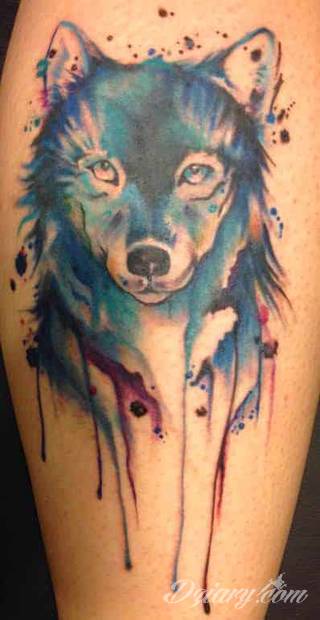 Wilk na tatuażu kojarzy się z niebezpieczeństwem. Starannie nakreślony pysk drapieżników, na ciele staje się konkretnym symbolem. Duże możliwości daje zastosowanie wilczych tatuaży na różnych fragmentach ciała. 