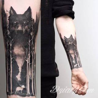 Wilk na tatuażu kojarzy się z niebezpieczeństwem. Starannie nakreślony pysk drapieżników, na ciele staje się konkretnym symbolem. Duże możliwości daje zastosowanie wilczych tatuaży na różnych fragmentach ciała. 