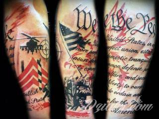 Charakterystyczne tatuaże wojskowe to grafiki żołnierskie podkreślające twardość i nieustępliwość. Czaszka w berecie konkretnego batalionu, oddział paradujący z flagą, bohater wojenny - mnogość grafik robi pod tym względem ogromne wrażenie. 