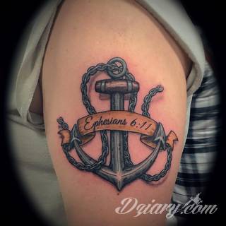 Charakterystyczne tatuaże wojskowe to grafiki żołnierskie podkreślające twardość i nieustępliwość. Czaszka w berecie konkretnego batalionu, oddział paradujący z flagą, bohater wojenny - mnogość grafik robi pod tym względem ogromne wrażenie. 