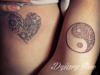 Yin Yang jest namacalnym symbolem równowagi; na ciele podkreśla idealny balans pomiędzy codziennymi siłami dobra i zła. Filozoficzny wymiar tatuaży yin yang może nabierać jednak również humorystycznego charakteru. 