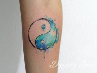 Yin Yang jest namacalnym symbolem równowagi; na ciele podkreśla idealny balans pomiędzy codziennymi siłami dobra i zła. Filozoficzny wymiar tatuaży yin yang może nabierać jednak również humorystycznego charakteru. 