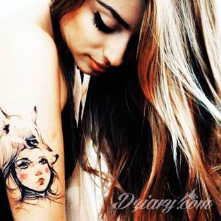 Zwierzęta na tatuażach to najszersza kolekcja obrazów; lekkie i smukłe jak i duże, obszerne, rozbudowane grafiki dostosowywane są do konkretnego elementu ciała. Dodatkowo, tatuaże zwierząt można ciekawie skomponować z cechami skóry - np. znamionami. 