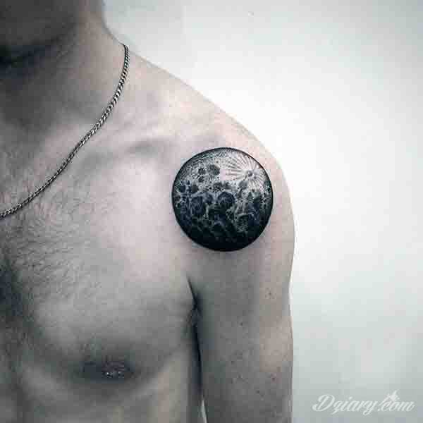 Tatuaż księżyc