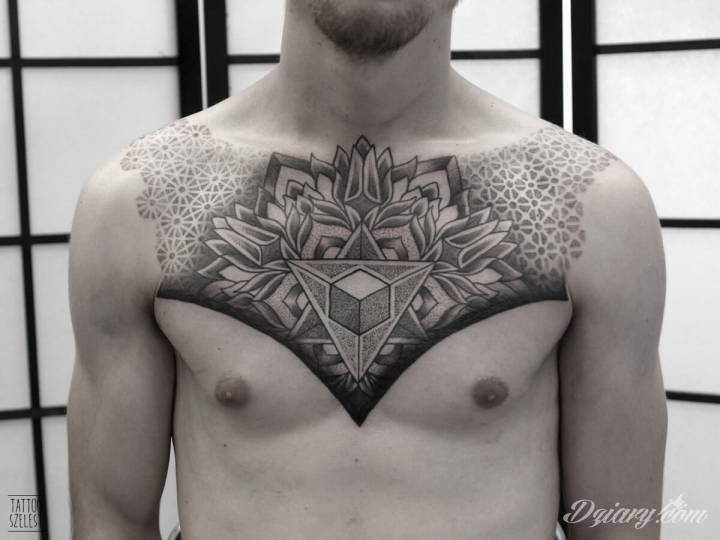 Tatuaż Elementy świętej geometrii
