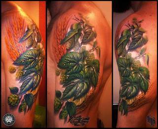 Baksymilian z Rock'n'Roll Tattoo and Piercing Warszawa