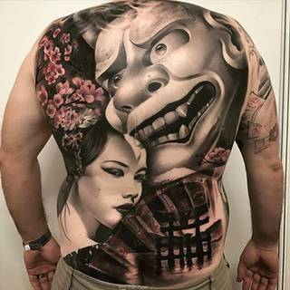 Całe plecy autorstwa Ezequiel Samuraii z Barcelony