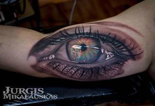 Czy dostrzegasz tym swoim ludzkim wzrokiem to, co jest ponad Tobą?