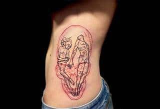 Dualizm sprawia, że rysujesz bariery między ludźmi. Zobacz, że są oni odbiciem Ciebie, a zrozumiesz, że śmierć na Ciebie nie czeka - teraz czeka na Ciebie jeszcze życie.