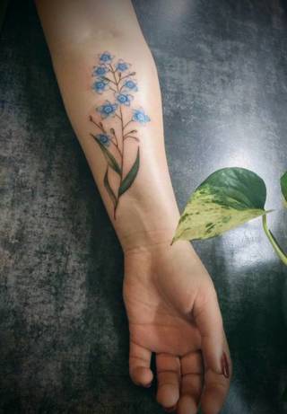 Kolorowy kwiatek niezapominajka