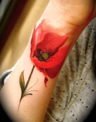 Mak na przedramieniu