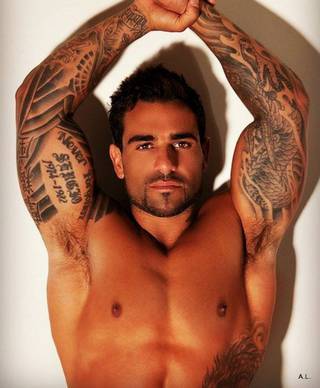 Mniej więcej tak powinien wyglądać prawdziwy mężczyzna!