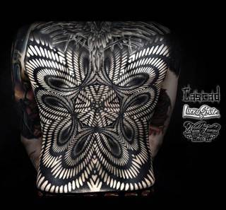 Niech ukryją się wszelkie cienie Twojego smutku i urośnie na ich kompoście wieczna radość.