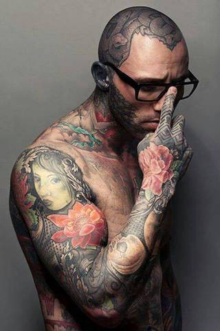 Niewiarygodny tatuaż na całym ciele!