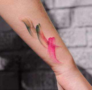 Pamiętaj, że kolory nie istnieją. Wszystko co się dzieje w Twoim życiu tylko Ci się wydaje takim, jakim naprawdę nie jest.