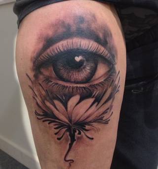 Piękne oko jako dziara.