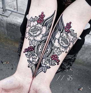 Piękno nie wywodzi się znikąd, nie jest trwałe, musi rozkwitnąć i kiedyś będzie musiało umrzeć, niestety.