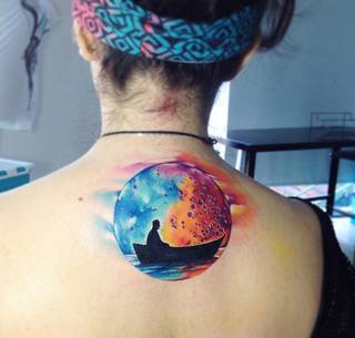 Przeciwne energie tworzą rzeczywistość, w której chaos i harmonią współistnieją razem.