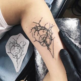 Staliśmy się druidami, gdy poznaliśmy naszą Ziemię.

by Yaana Gyach