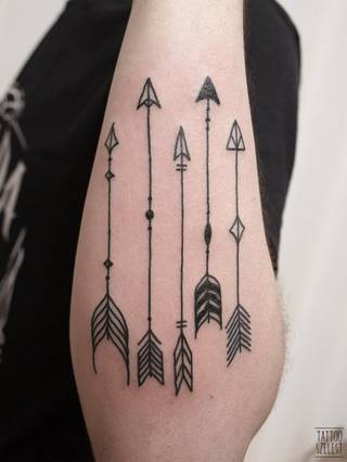 Strzały / Tattoo Szelest