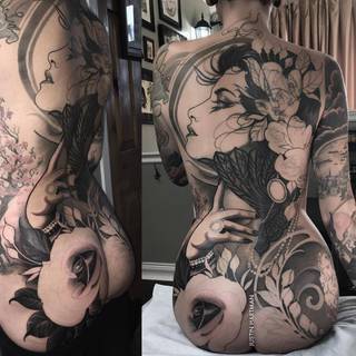 Świetnie wytatuowane kobiece plecy. Autor: Justin Hartman