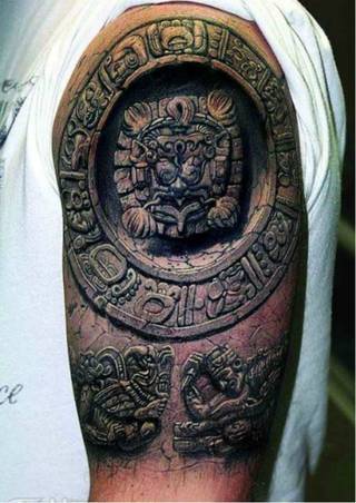Tatuaż inspirowany kulturą Azteków