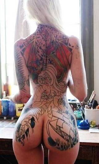 Tatuażyści to mają ciekawą pracę