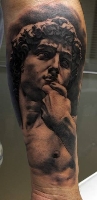 Twarz rzeźby "David" Michała Anioła.