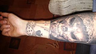 W stronę rękawa :)