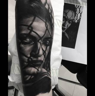 Witaj w więzieniu pariasów - jeśli nie powstaniesz sam, będziesz grzązł w tej zdradliwej klatce po wsze czasy.