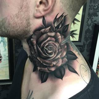 Wszystkie dni mojego życia składają się na to, co teraz urosło przed lustrem. Niech ten kwiat kwitnie dalej.