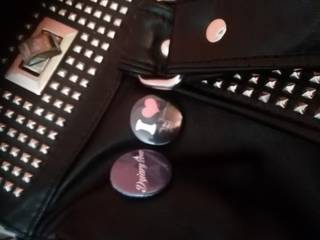 Wygrane przypinki, noszę je przypiete do torebki✌