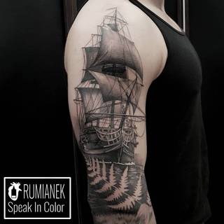 Wykonanie - Kuba Rumianek z Wodzisławskiego studia Speak In Color. Po więcej zapraszamy na www.speakincolor.pl
5!